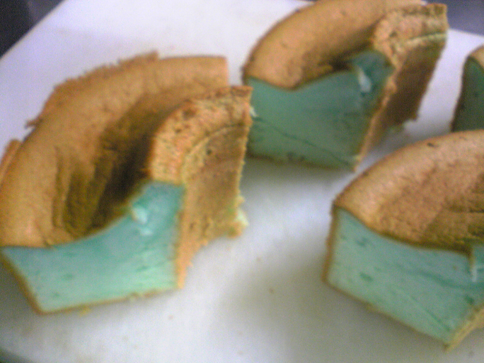 青いケーキ 響 ひびき ブログ