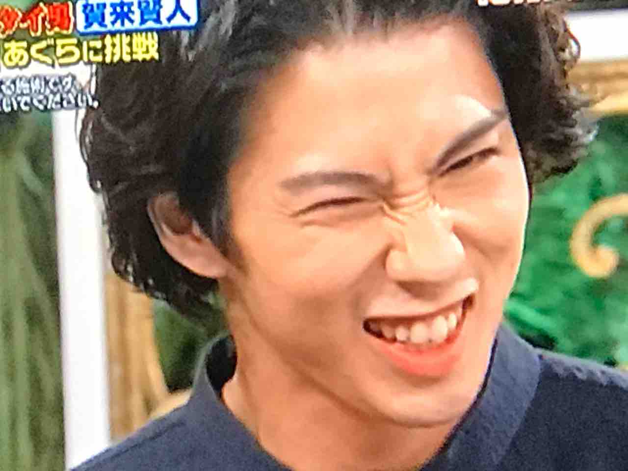 賀来賢人さんのあぐら Misaki1999 芸能 テレビのアーカイブ 賀来賢人さんのあぐら Misaki1999 芸能 テレビのアーカイブ