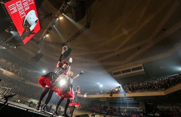 BABYL - 【未使用M】BABYL LEGEND 赤い夜・黒い夜 武道館記念TEE BABYMETAL LEGEND”赤い夜・黒い夜”武道館記念T