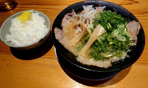 こってり+ごはんセット(硬麺+ネギ多目)