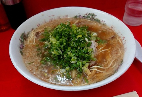 ラーメン(大)硬麺+ネギ多目①