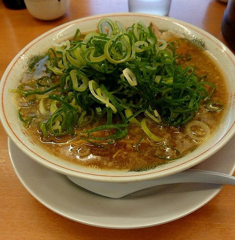 特選しょうゆ(硬麺＋ネギ多目)①