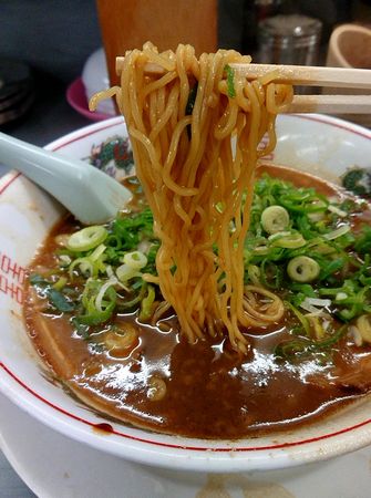 チャーシューメン(並)硬麺+ネギ多目+脂②