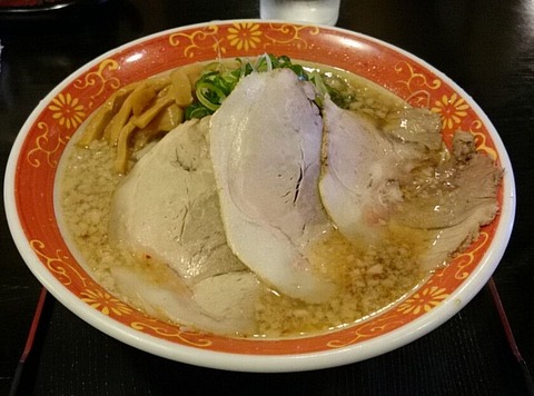 背脂醤油ラーメン