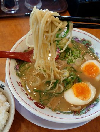 味付煮卵ラーメン(硬麺+ネギ多目+スープ多め)