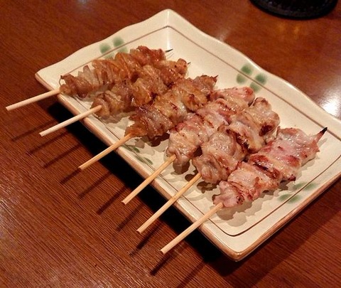 せせりと皮(塩)