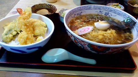 ぽんぽこらーめん・ミニ天丼セット