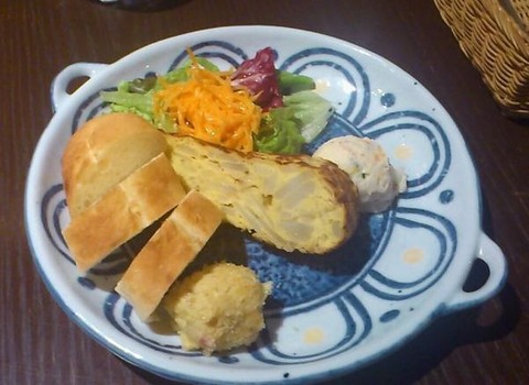 タパスS