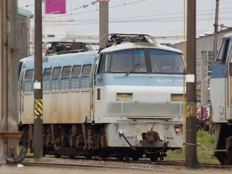 EF66 104