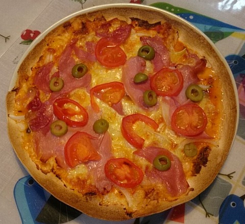 生ハムとフレッシュトマトのPizza