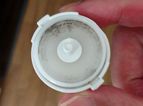 黒カビついてますやん