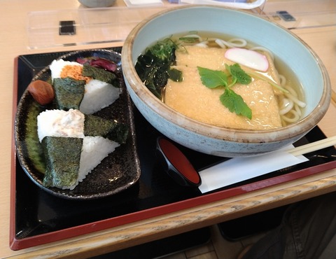 きつねうどん+おにぎりset