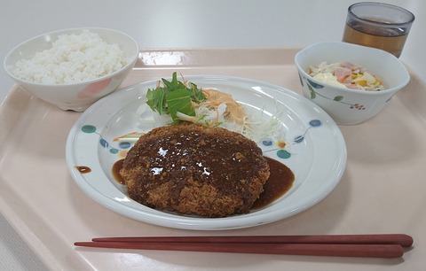 ビッグメンチカツ粒マスタードソース