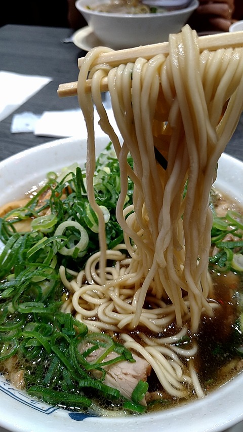 たかばしラーメン(並)硬麺+ネギ多目2