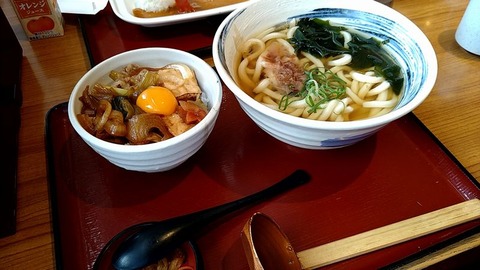 牛すき焼き丼定食