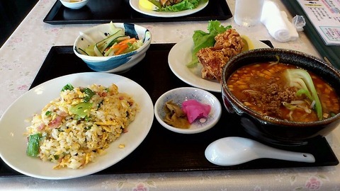 唐揚げセット坦々麺