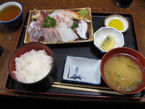 かねまつ刺身定食並