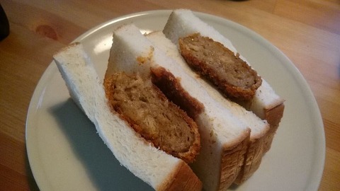 ミンチカツサンド