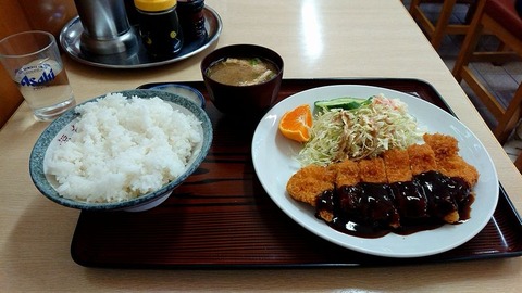 とんかつ定食