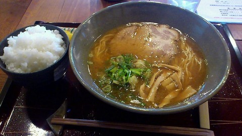 美渓 ラーメン・ご飯セット