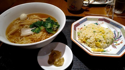 醤油ラーメン半炒飯セット