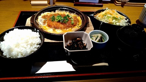 チキンカツ玉子とじ御膳