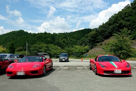 2台のFerrari