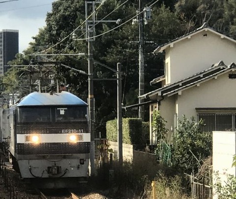 2088レ EF210-11(岡山機関区)