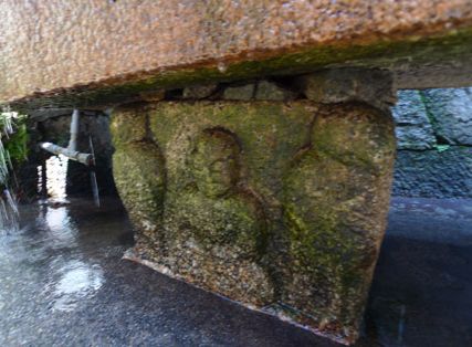 清水寺 梟の手水鉢4