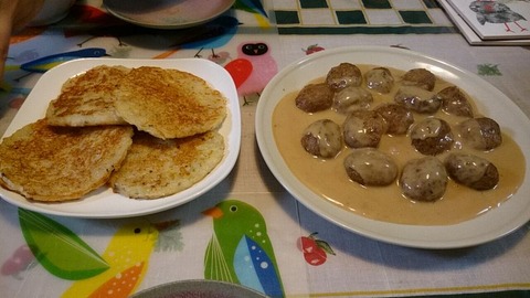 スウェーデンミートボールとジャガイモのパティ