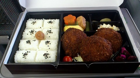 名古屋名物 名古屋みそかつ弁当⑤