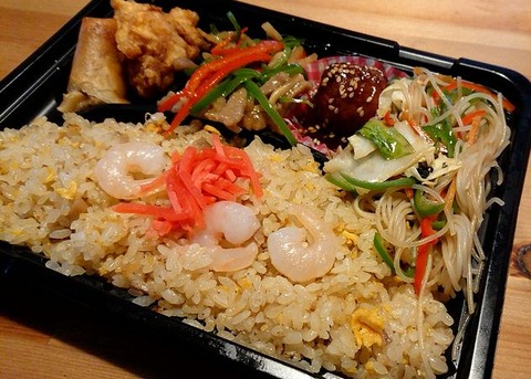 東東来の中華弁当(炒飯)