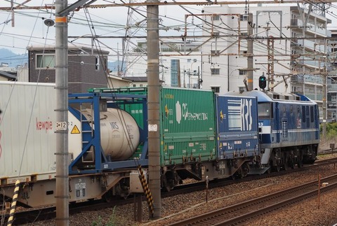 1052レ EF210-113 新鶴見