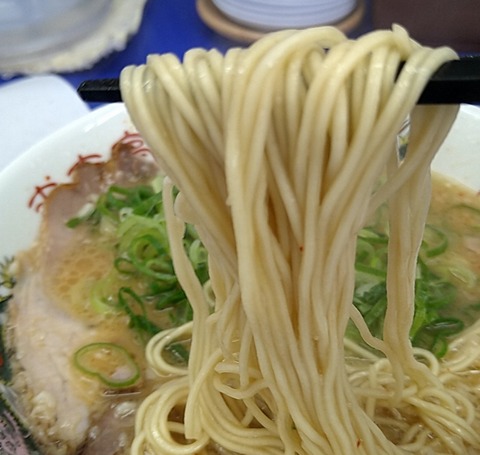 こってり硬麺+ネギ多目②