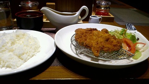 トンカツ定食
