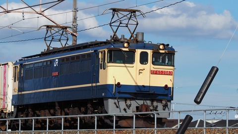 5087レ EF65 2083