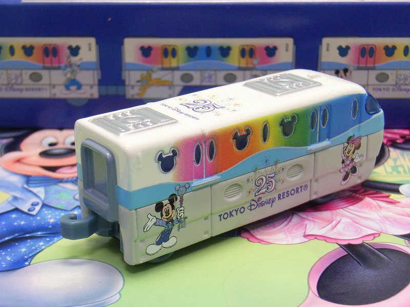 第104回今日のトミカ 『ディズニーリゾートライン3両セット 25周年Ver