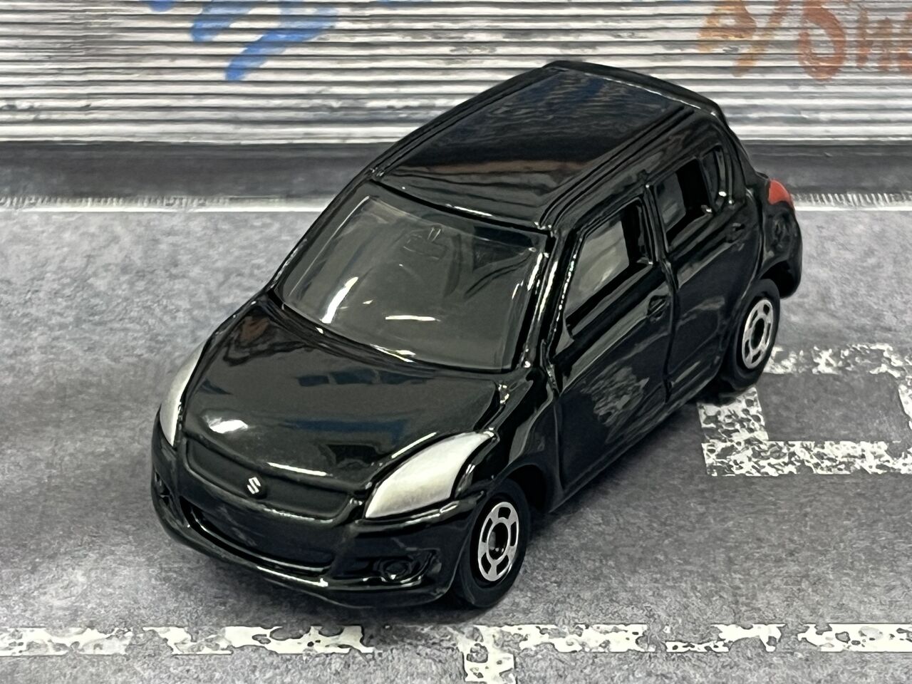 トミカ 標識セット 第15弾 ⑤スズキ スイフト(ブラック)・・・第801回