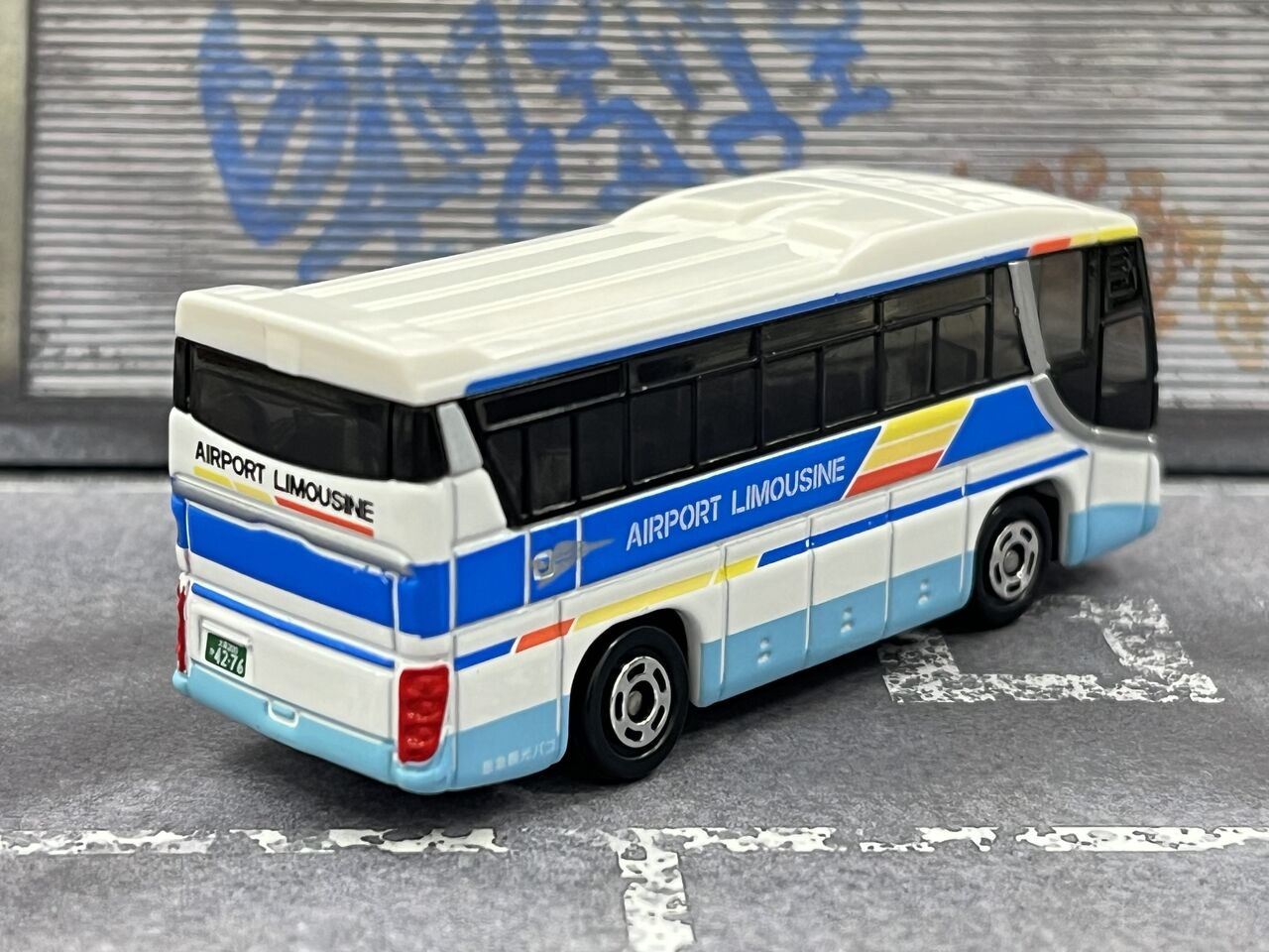 HINO バス ミニカー 青 発車します！トミカタウンバスセット (トミカ) - ホビーサーチ