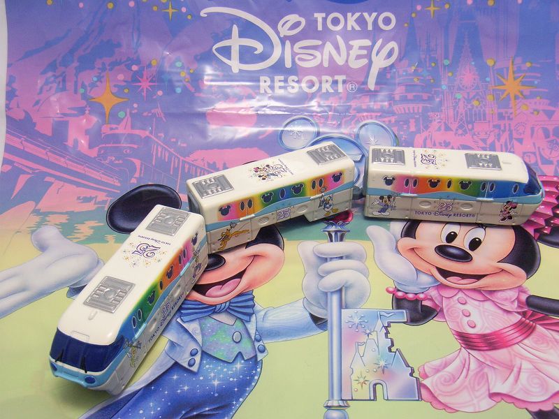 第104回今日のトミカ 『ディズニーリゾートライン3両セット 25周年Ver