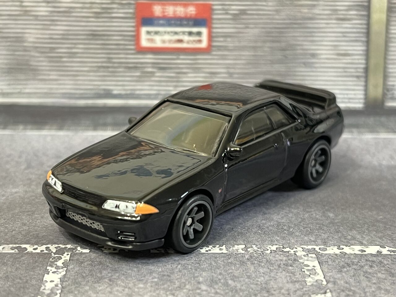 黒いハンドル付きミニカー MINI GT 1/64 (ダイキャスト製) マツダ RX-7 LB-Super