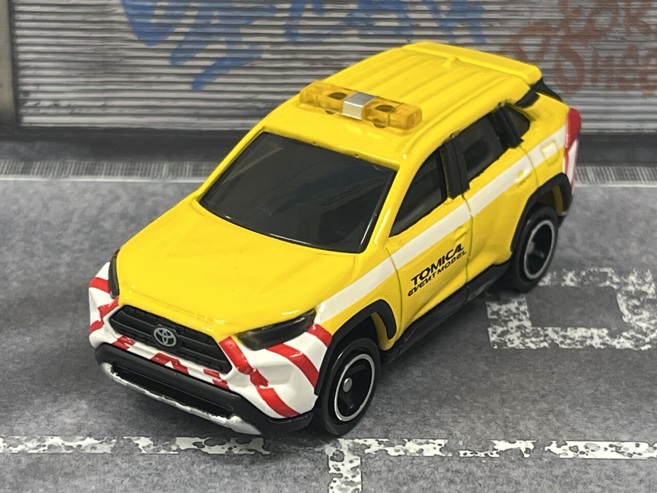 トミカ イベントモデル ☆NO.24 トヨタ RAV4 道路パトロールカー
