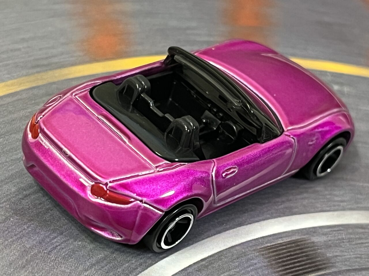 トミカ 標識セット 第9弾 ②マツダ ロードスター・・・第360回