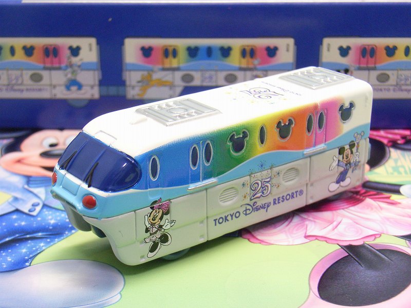 東京ディズニーランド　25周年　リゾートライン3両セット Amazon | TOMYトミカ【オリジナルトミカ】 ディズニーリゾート