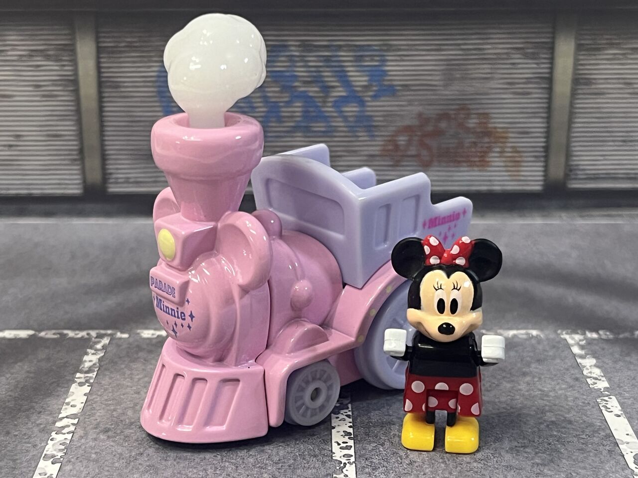 まだつなげないディズニートミカパレード・・・第787回今日のトミカ