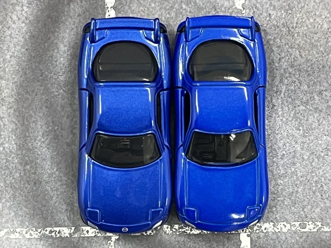 FDを比較してみた。・・・第485回今日のトミカ : [限] 期間限定ですっ