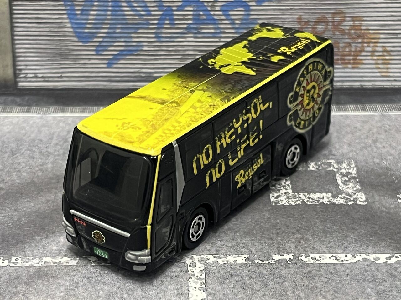 トミカ 柏レイソル チームバス 5個セット 三菱ふそう エアロクイーン トミカ 柏レイソル チームバス 5個セット 三菱ふそう エアロ