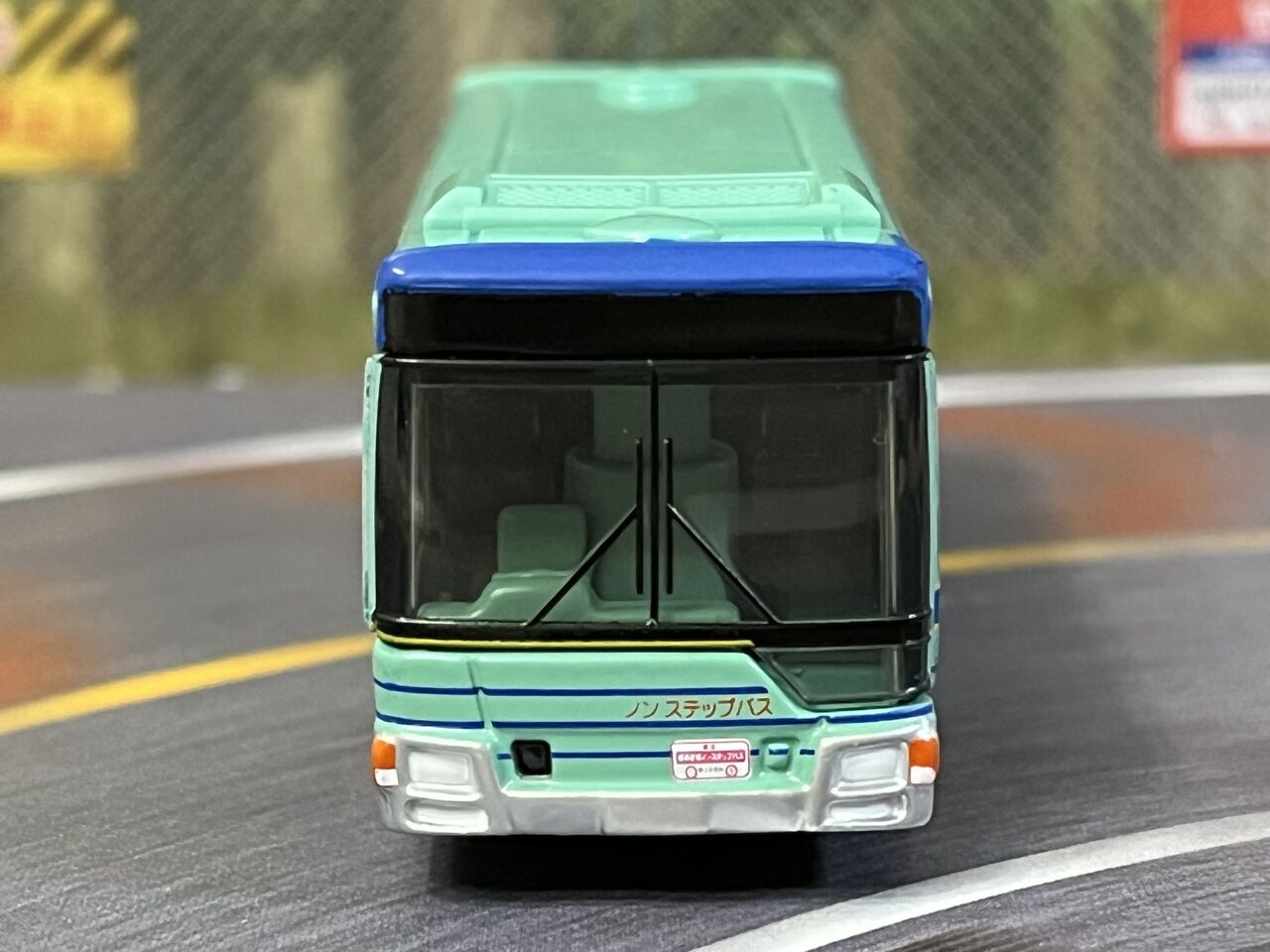 トミカ 三菱 ふそう エアロスター エコ ハイブリッド 仙台市営