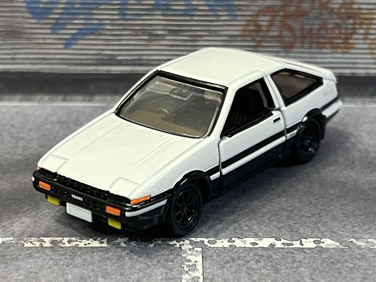 ふみ トミカプレミアム40 トヨタ スプリンター トレノ（AE86）