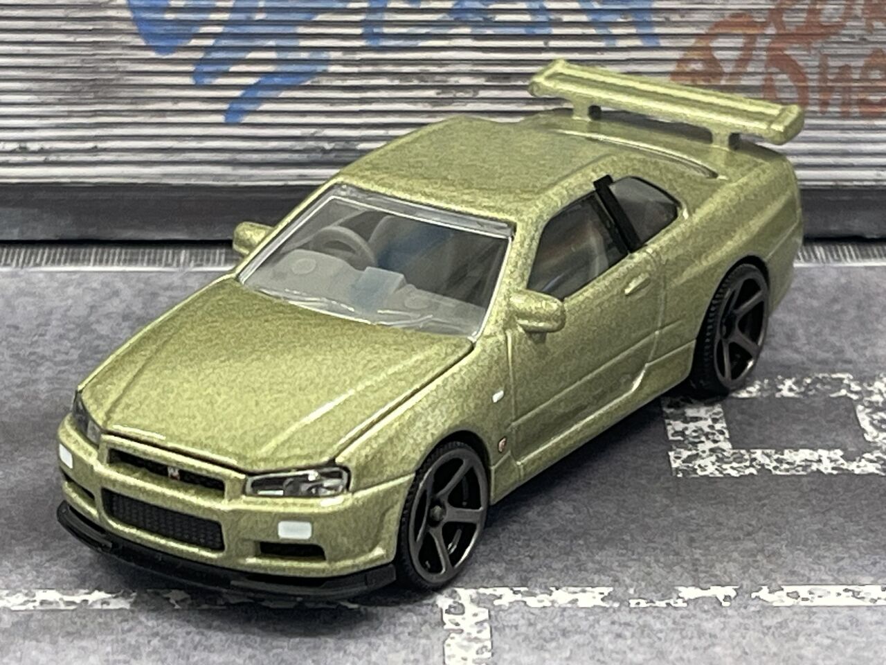 ちょっと進化したR34 : [限] 期間限定ですっ！！-3inchダイ